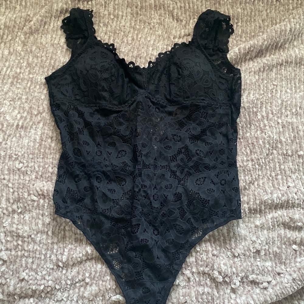 Black lace Hollister bodysuit